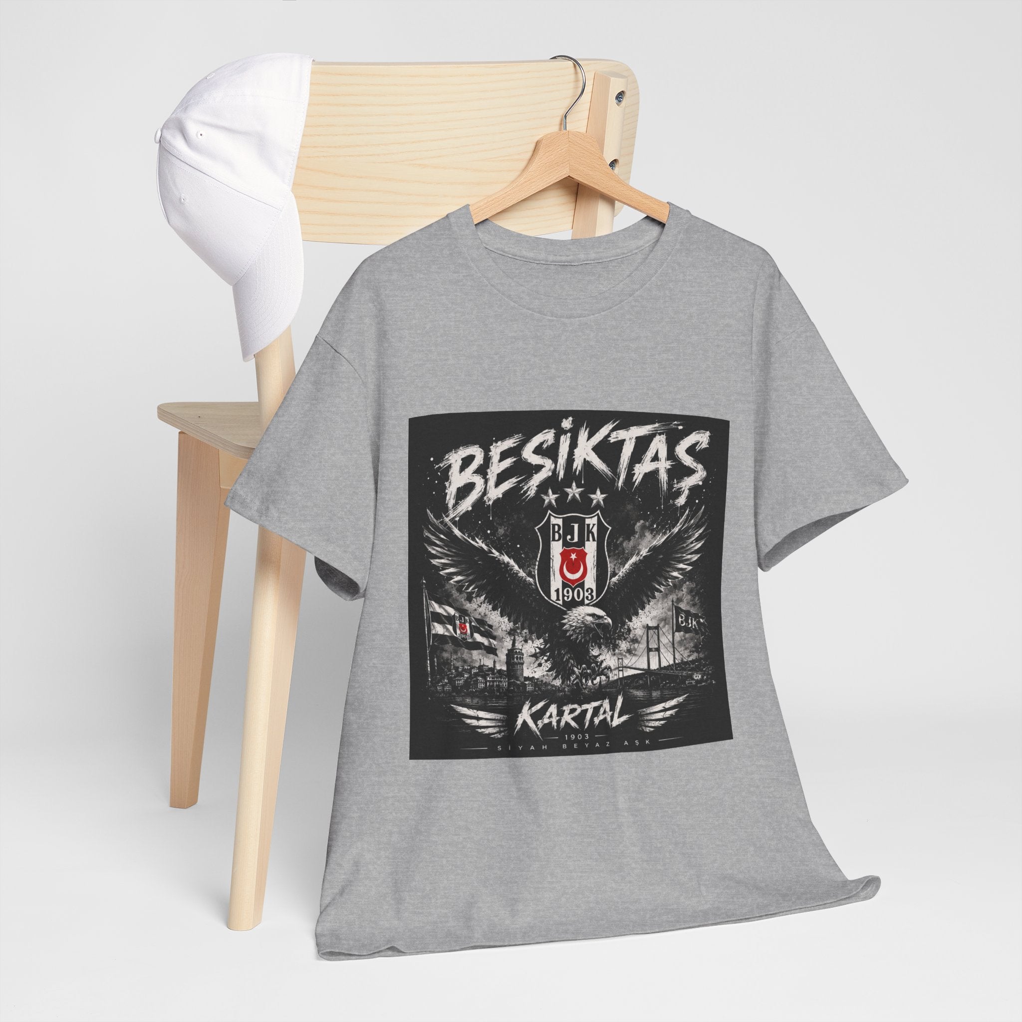 Beşiktaş Kartal T‑Shirt — Turkish Football Club Graphic Tee