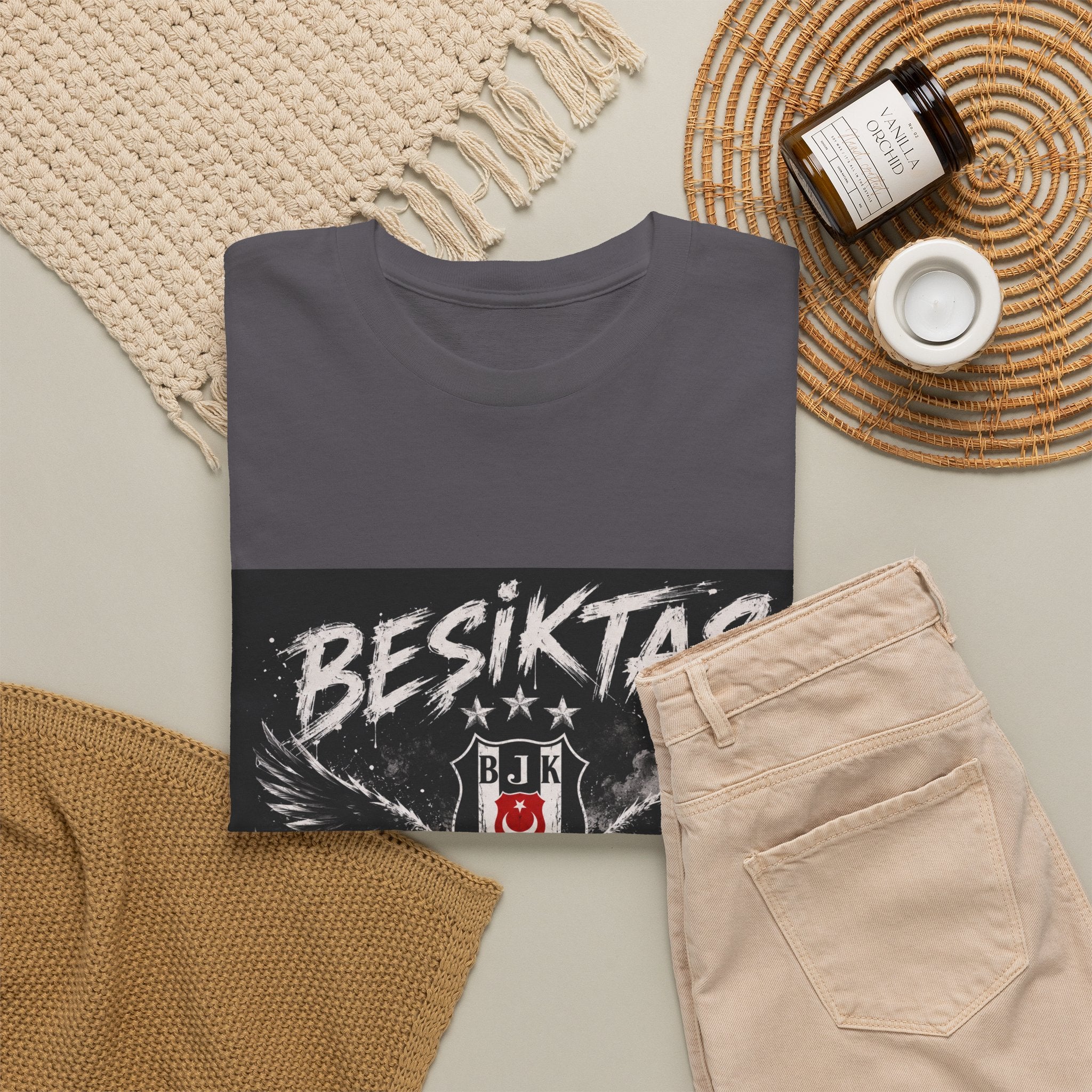 Beşiktaş Kartal T‑Shirt — Turkish Football Club Graphic Tee