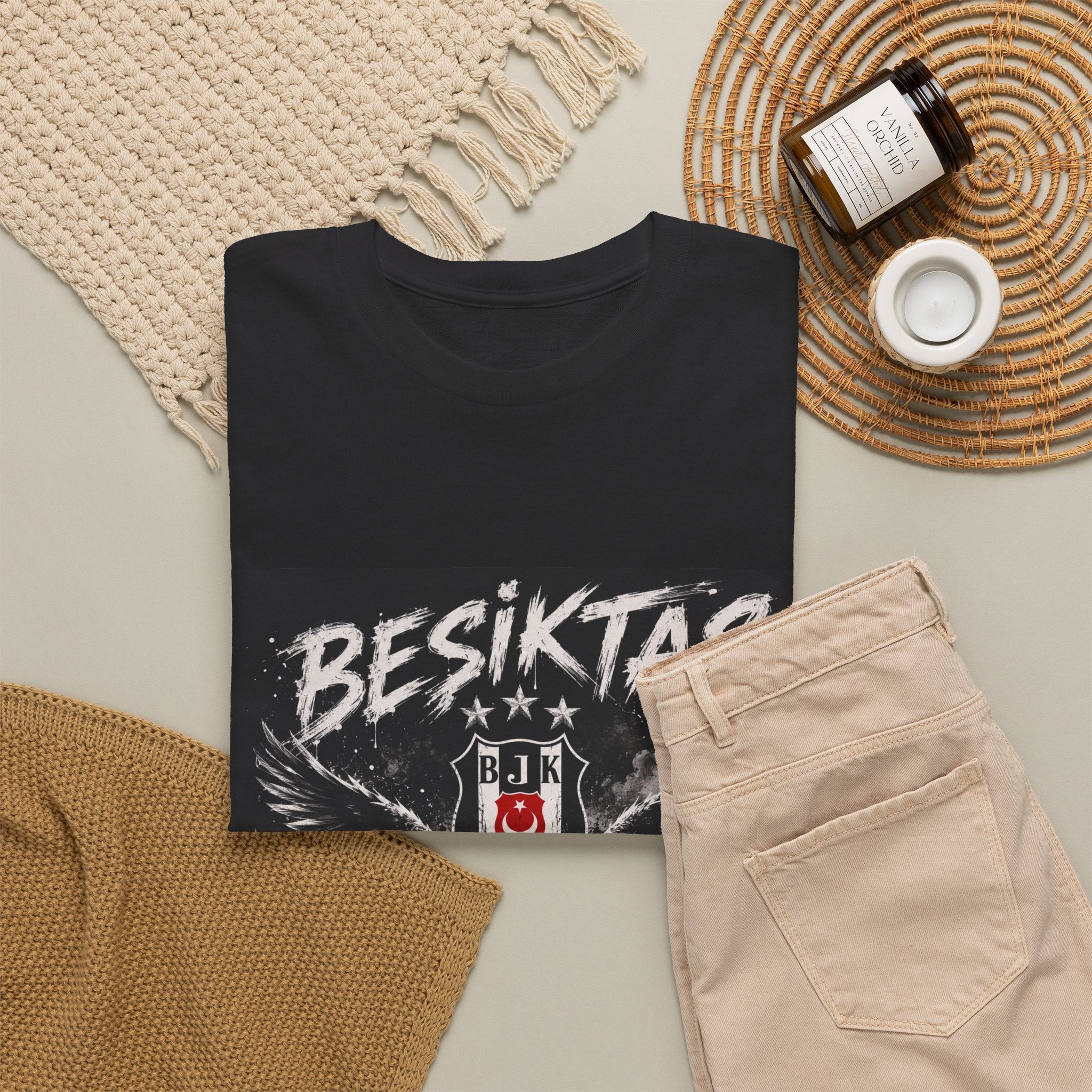 Beşiktaş Kartal T‑Shirt — Turkish Football Club Graphic Tee
