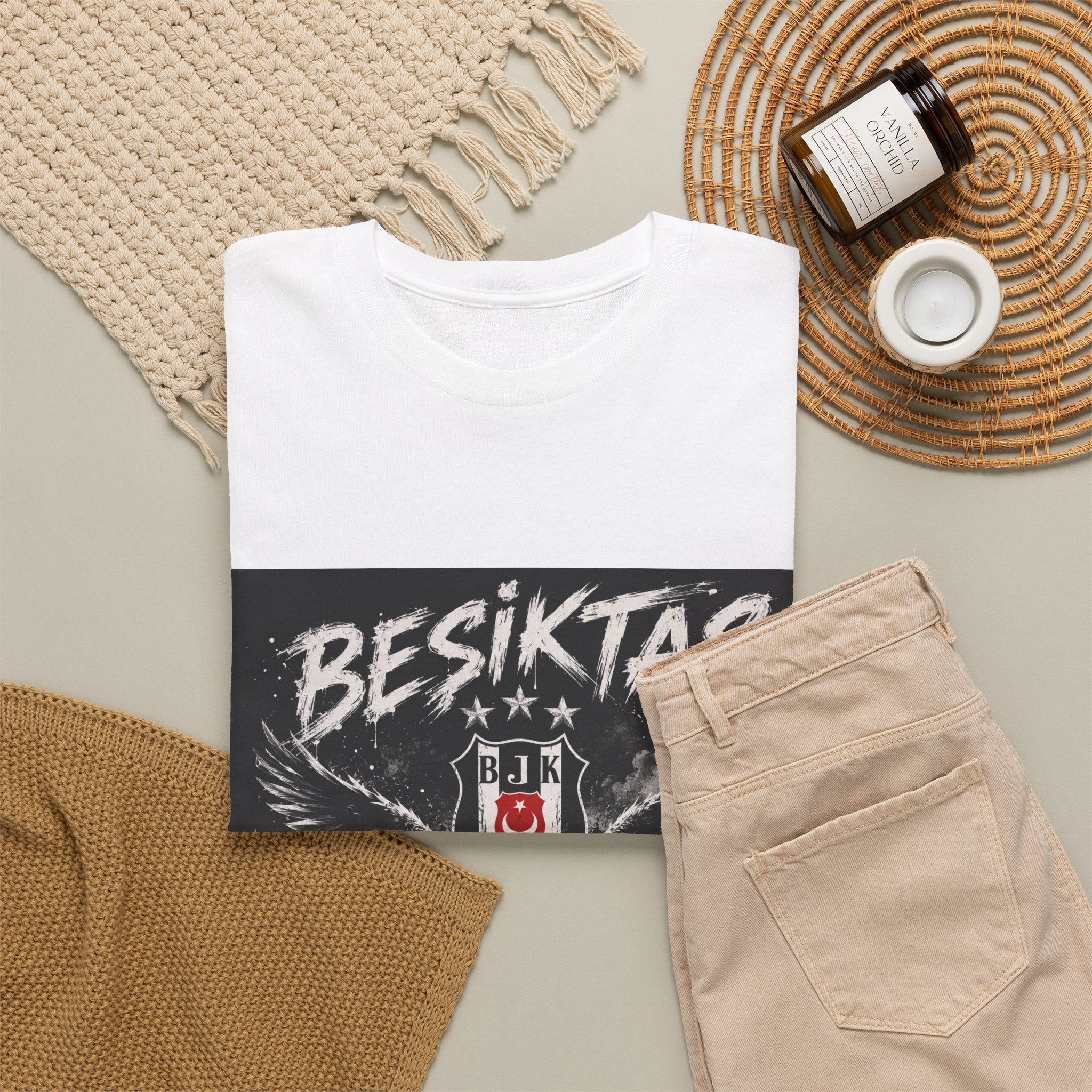 Beşiktaş Kartal T‑Shirt — Turkish Football Club Graphic Tee