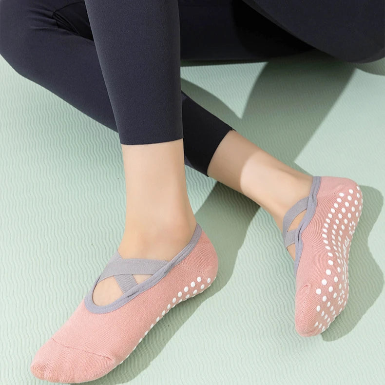 1/ 3 Pair Professional Women's Yoga Socks, Silicone Anti-slip Ballet Pilates Socks, Women's Backless Breathable Bandage Yoga Sport Socks